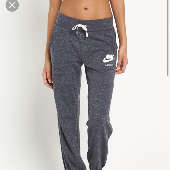 nike womens jogging pants